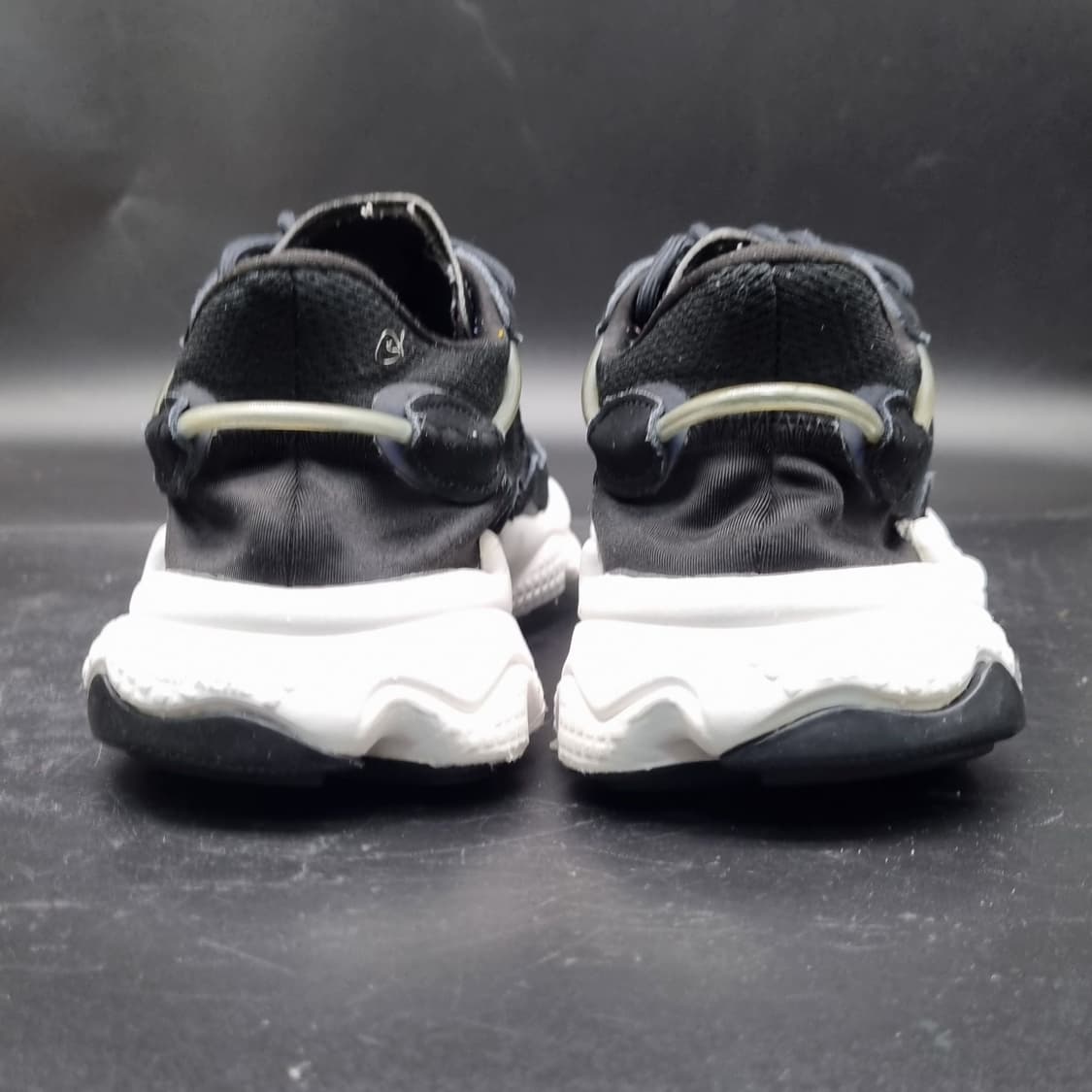 아디다스 오즈위고 블랙 운동화230. 상품이미지4