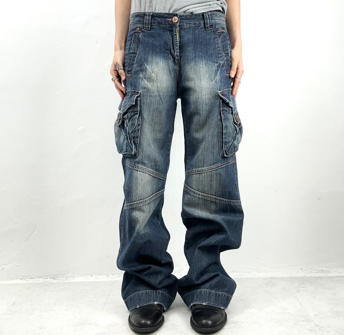Utility Cargo Flare Denim Jeans 상품이미지1