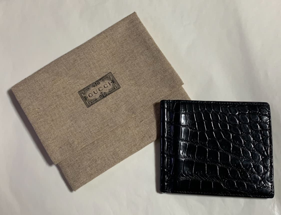 구찌 BI-FOLD  WALLET (크로커다일 스킨) 상품이미지1