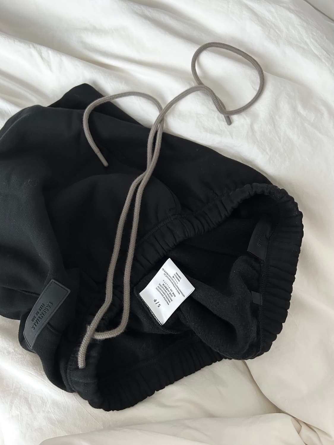 Fear of god 피어오브갓 블랙 드로우스트링 쇼츠 상품이미지5