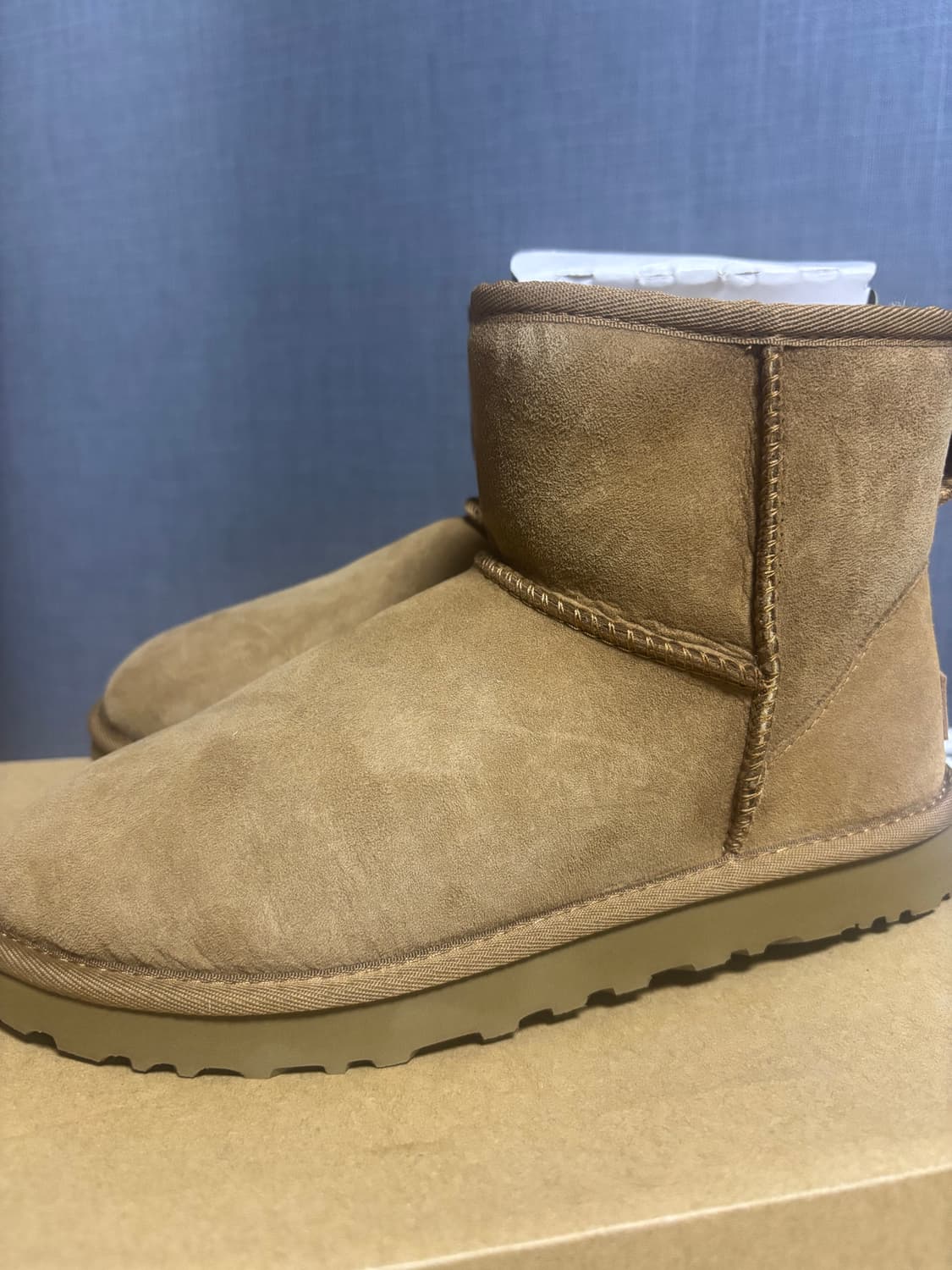 ugg 어그 클래식 부츠 팝니다(미착용) 상품이미지1
