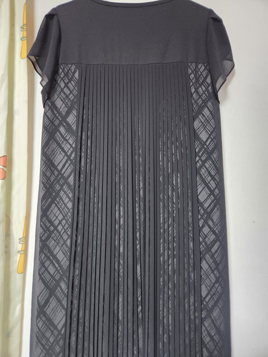 VIKI 블랙 체크 패턴 쉬폰 원피스66~77 상품이미지3