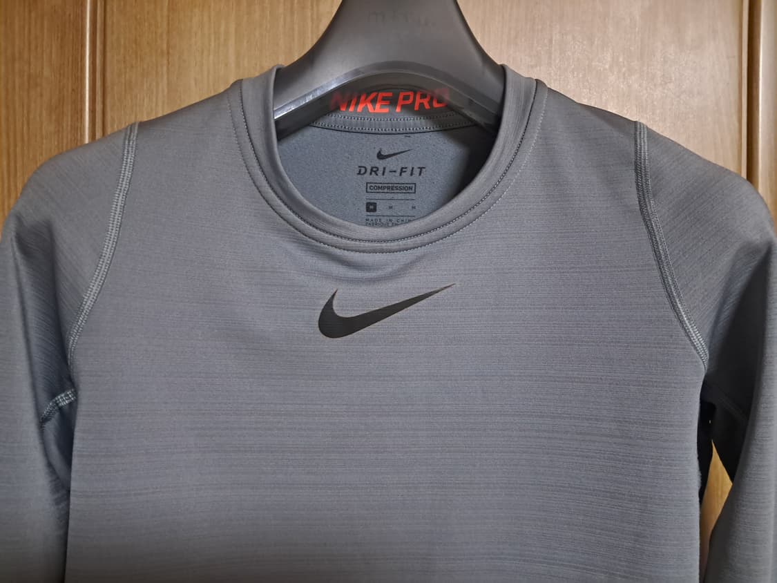 나이키 프로 긴팔티 M 상품이미지4