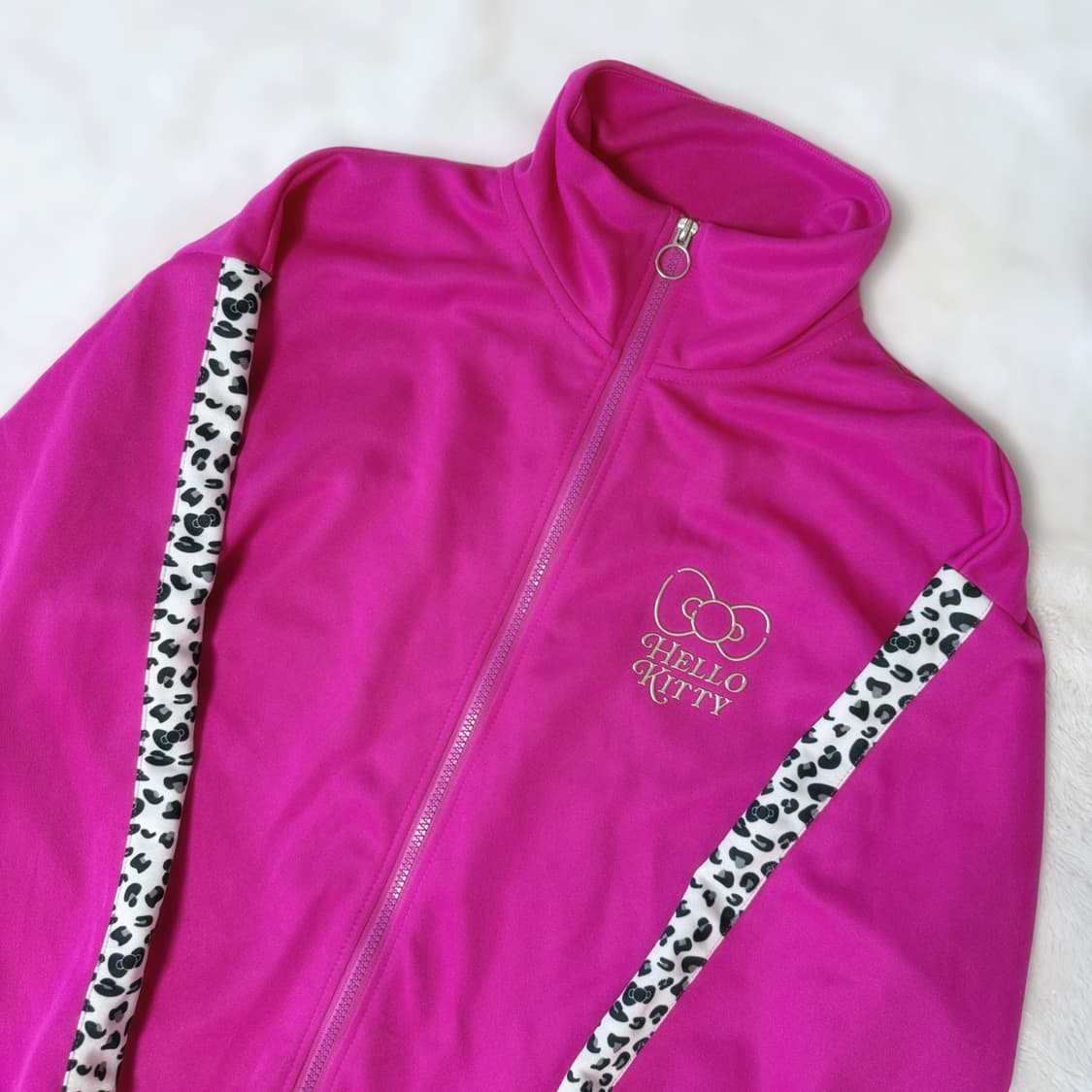 Hello Kitty 헬로키티 50주년 호피 대장 져지 ≽^•⩊•^≼ 상품이미지2