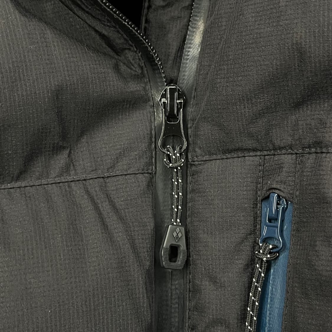 [정품/105] 몽벨 블랙 경량 후드 패딩 점퍼 b18 상품이미지7