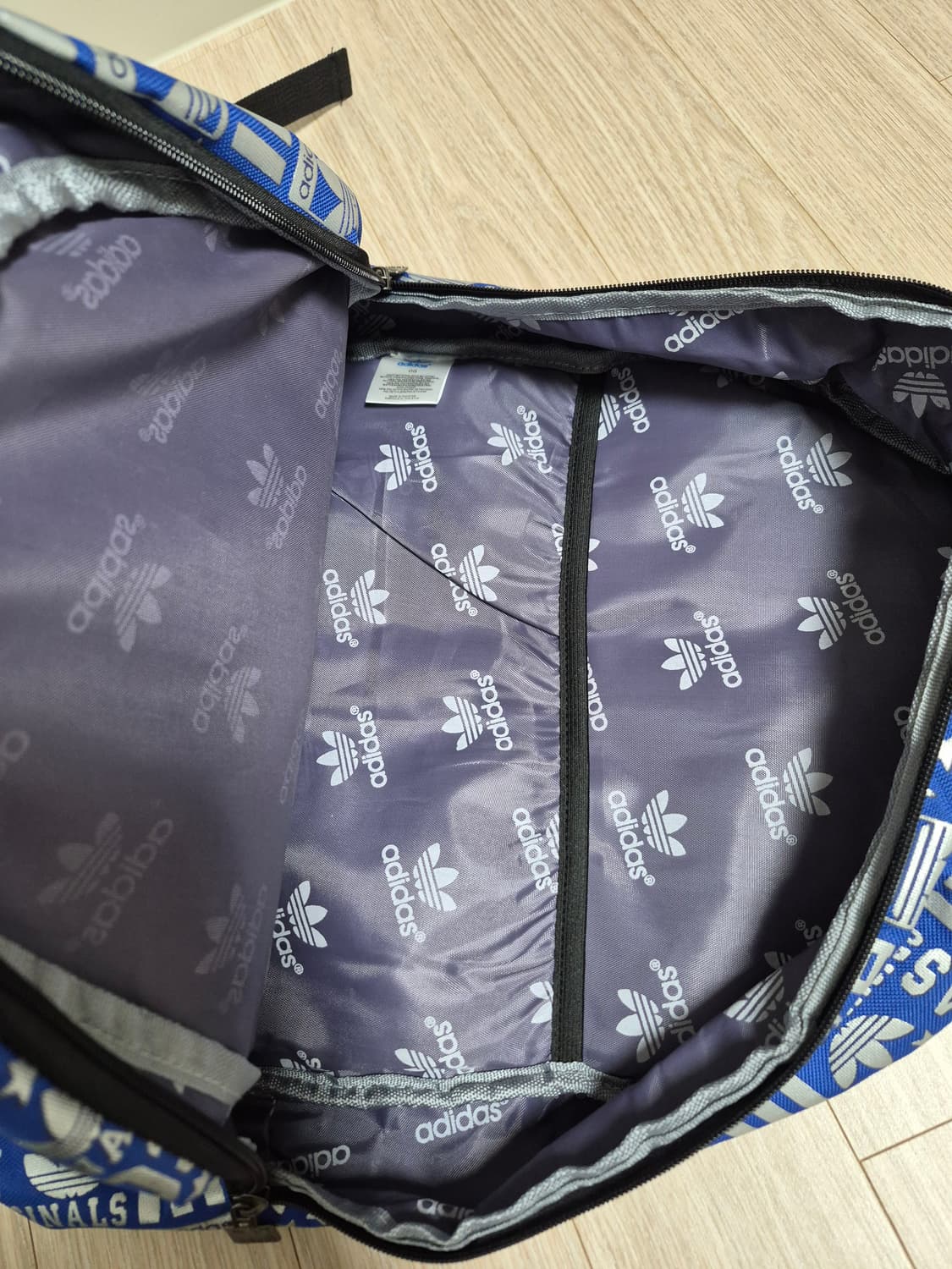 아디다스 오리지널스 03 올오버 백팩 블루 희귀템 상품이미지4