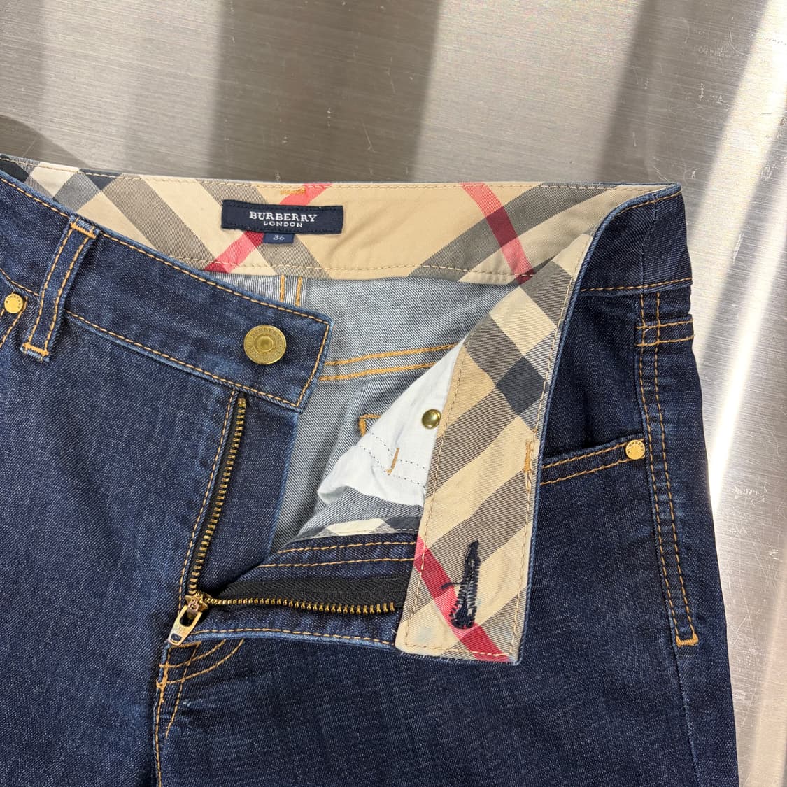 버버리 데님팬츠 상품이미지2