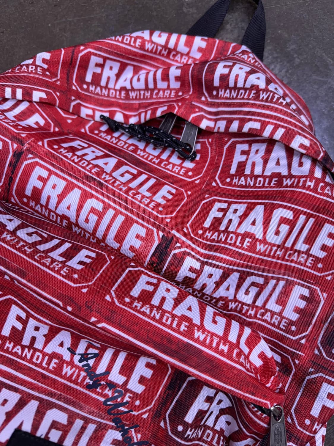 이스트팩 앤디워홀 패디드파커 프레자일 백팩 상품이미지5