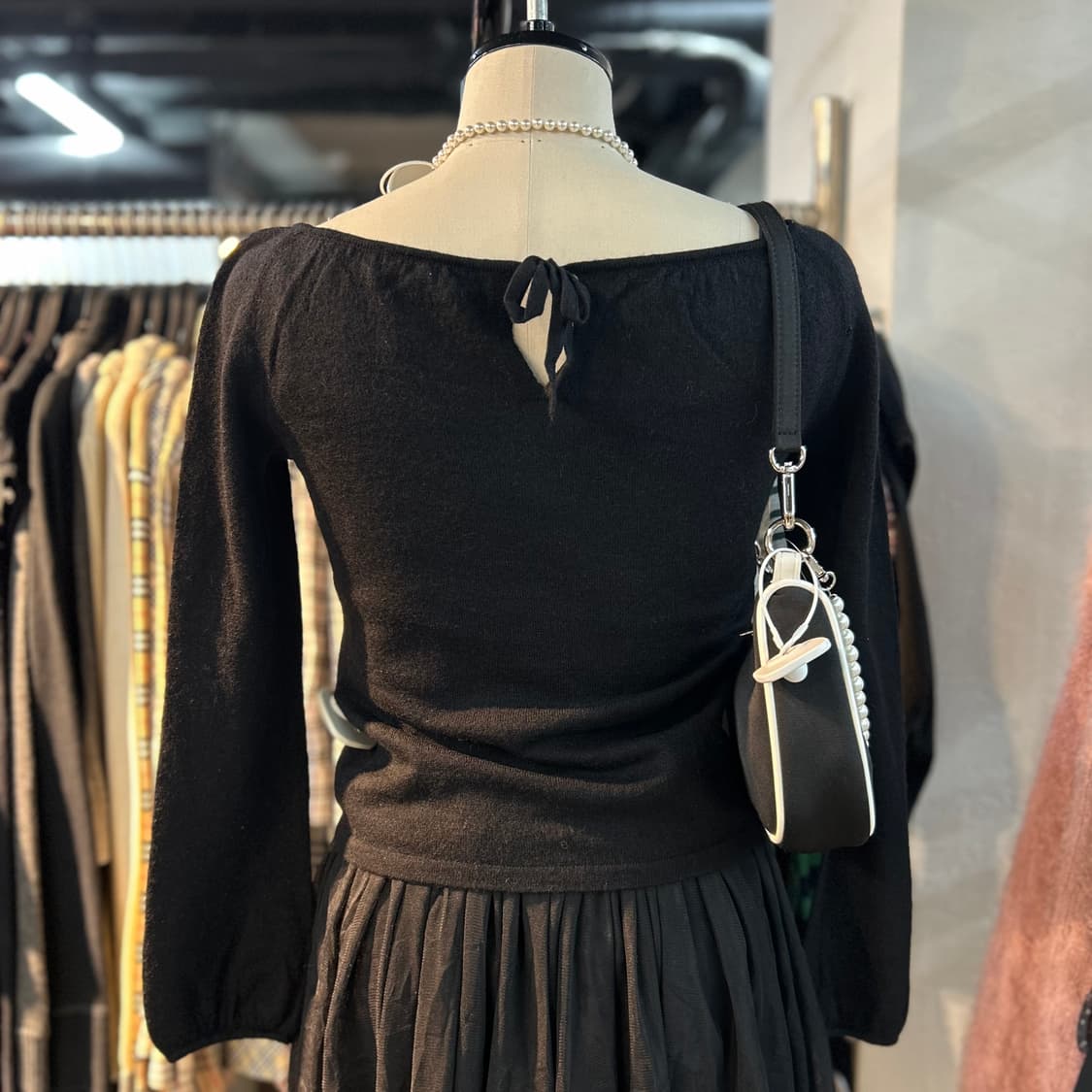 Burberry Gold Logo Knit Feminine Top 상품이미지4