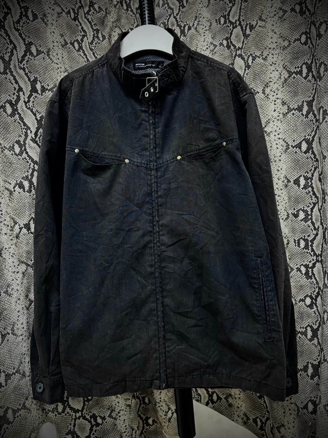 [Moderm Chic] NeckBuckle Studded Black J 상품이미지5