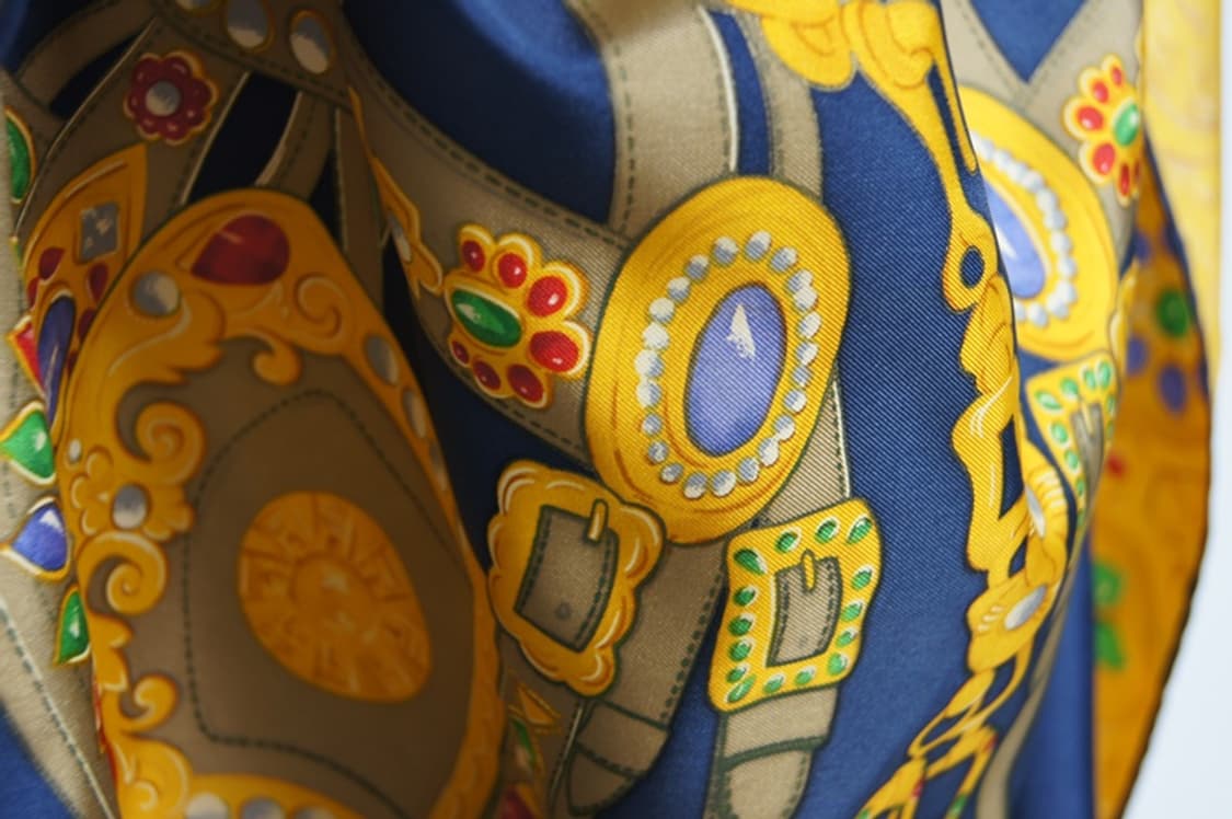 CELINE 정품 골드 옐로 실크 스카프 상품이미지6