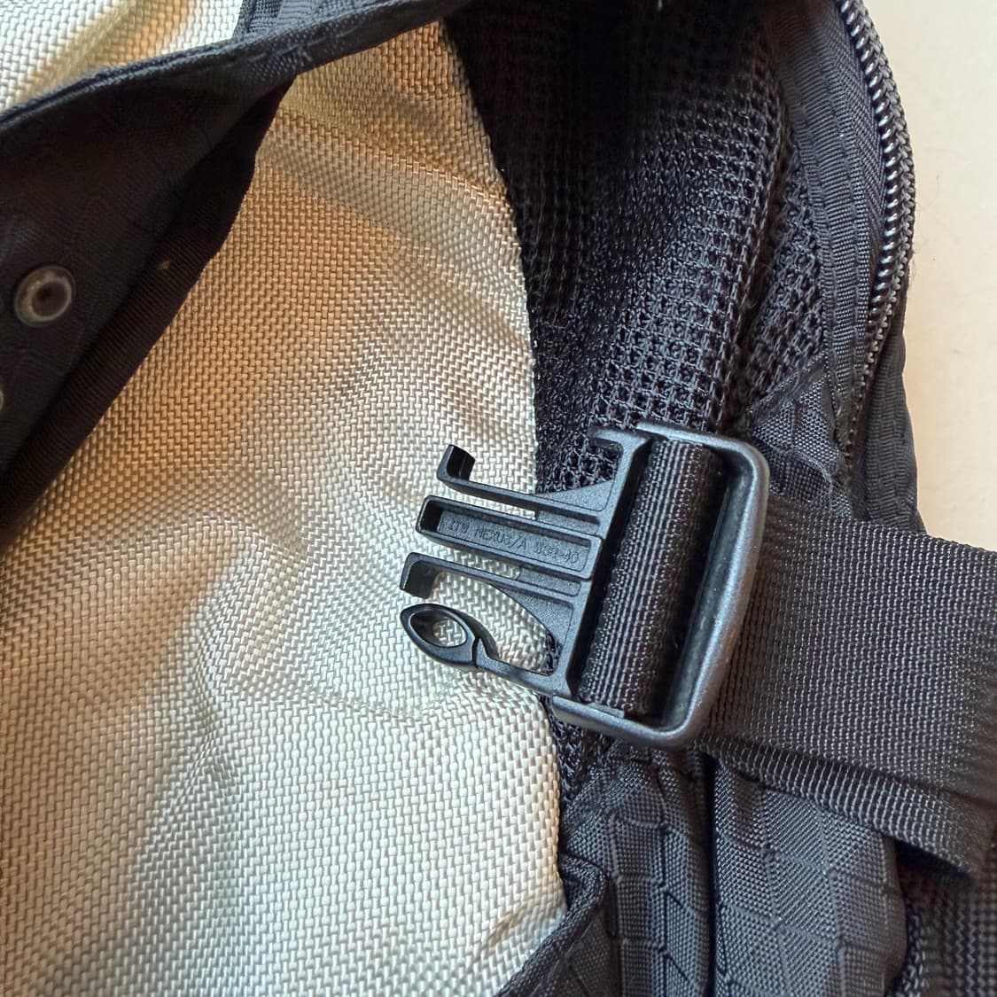 오클리 아이콘 백팩 상품이미지5