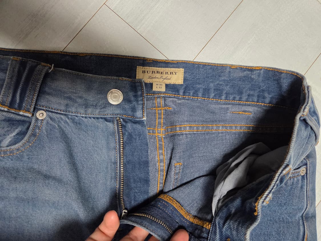 버버리 청바지 배색  상품이미지2
