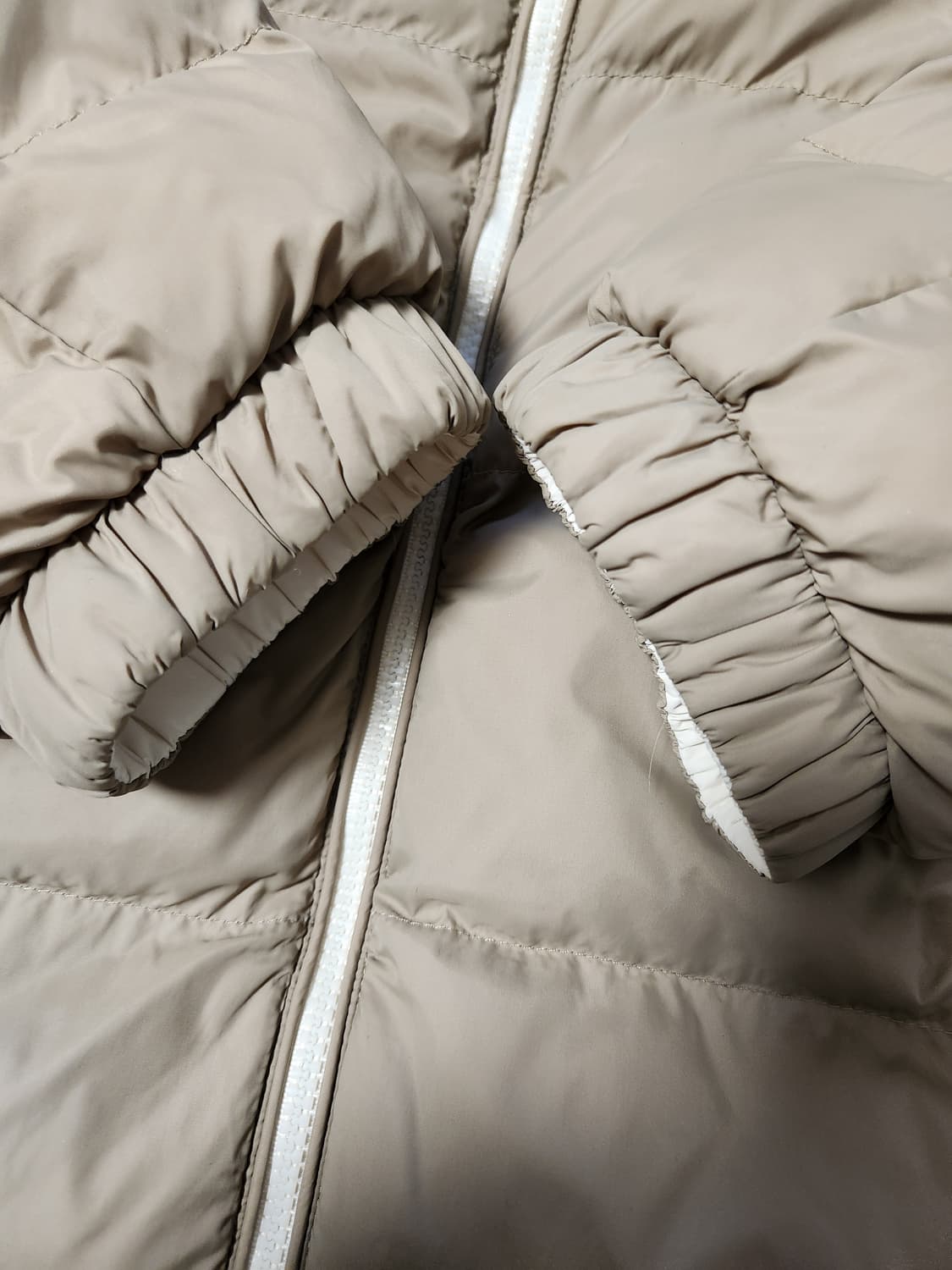 몽벨 리버시블 플리스 양면 점퍼 사이즈105(xl)

여러 중고사이트에도 상품이미지5