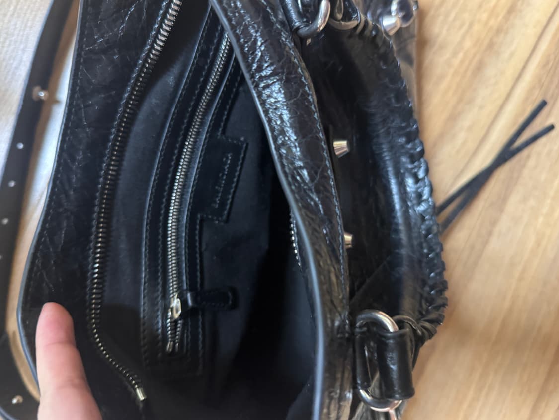 발렌시아가 르시티 백 스몰 블랙 상품이미지5