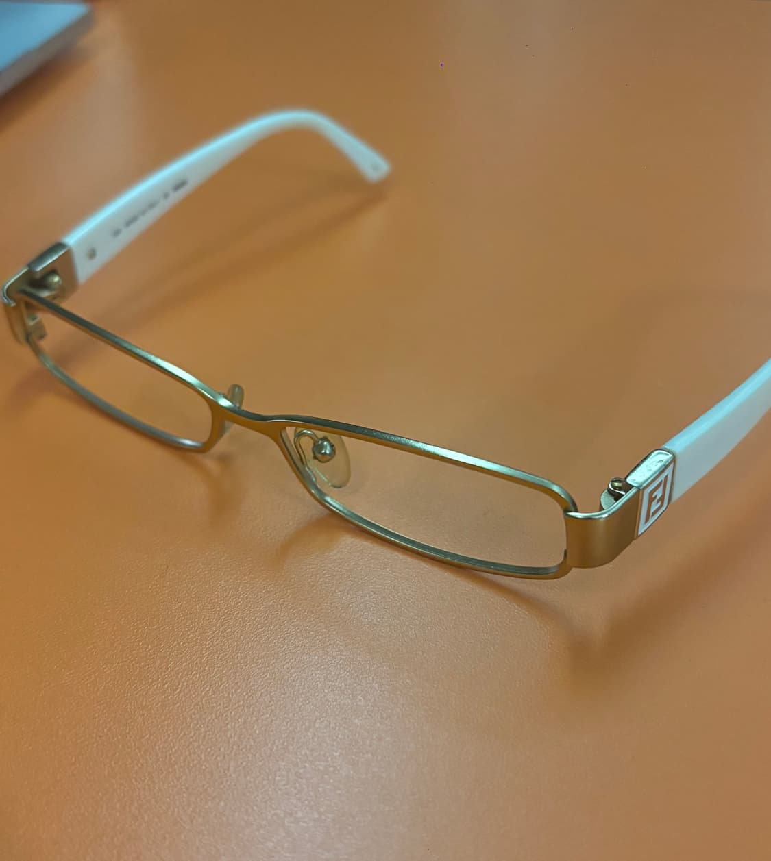 펜디 금테 안경 상품이미지3