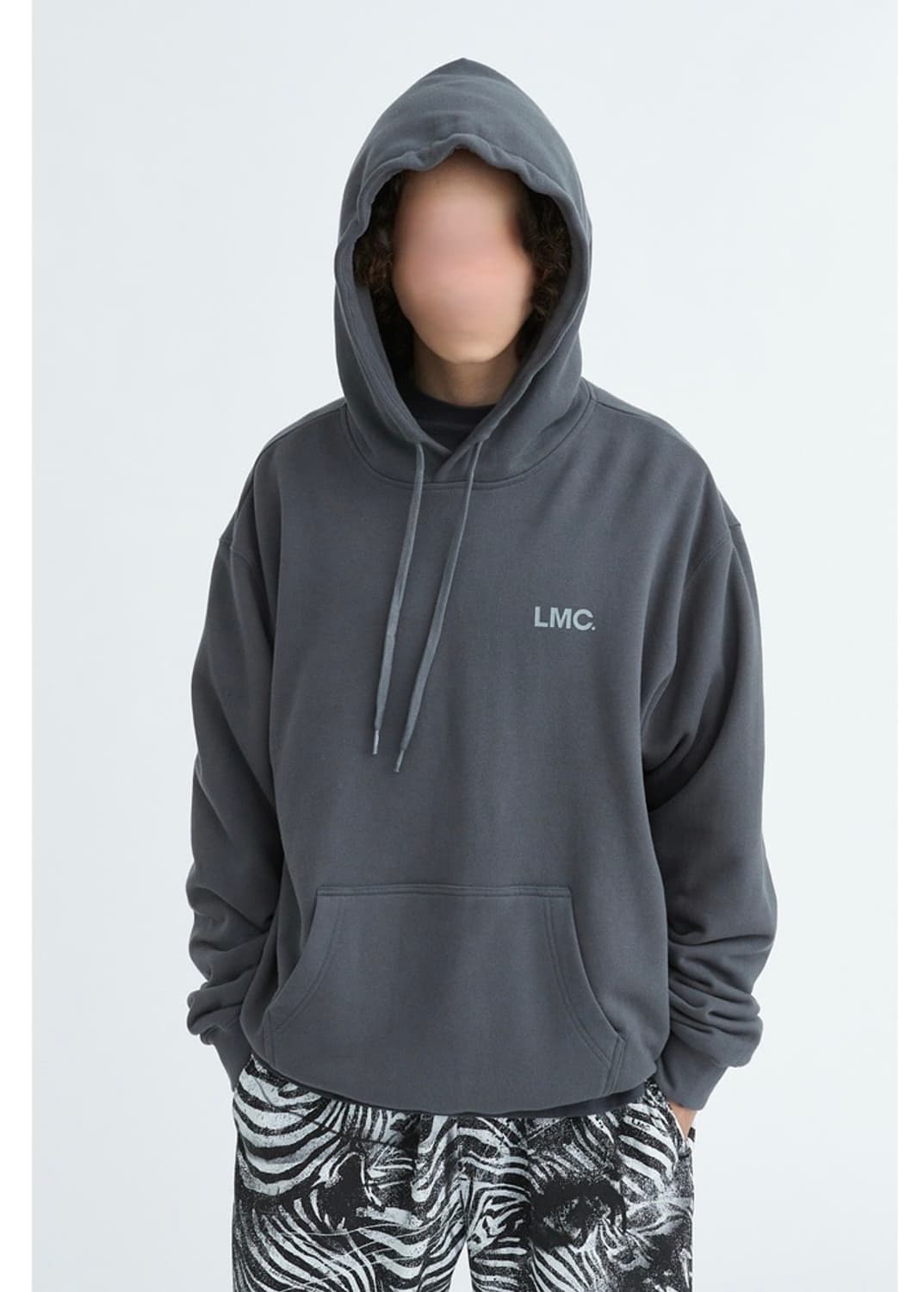 LMC 엘엠씨 스트릿 스웻 오버핏 후드 후디 티셔츠 차콜 그레이 로고 상품이미지2