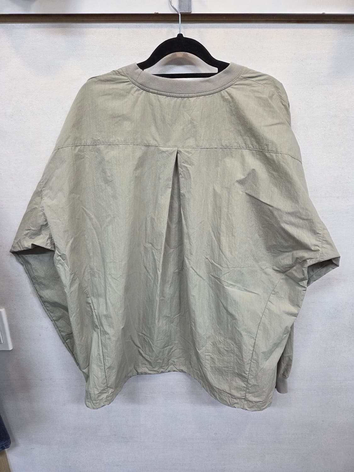 유니폼브릿지 navy sports 웜업 방풍 맨투맨 L 오버핏 상품이미지2