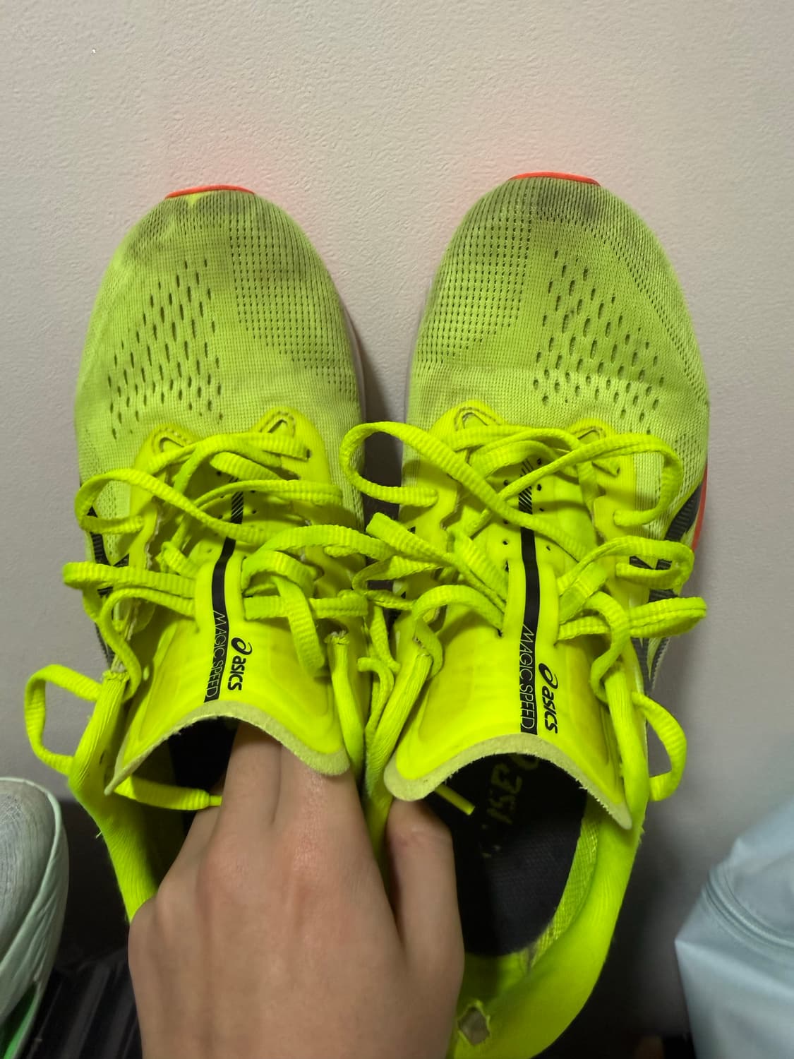 아식스 매직 스피드 4 세이프티 옐로우 블랙 - 2E 와이드 상품이미지1