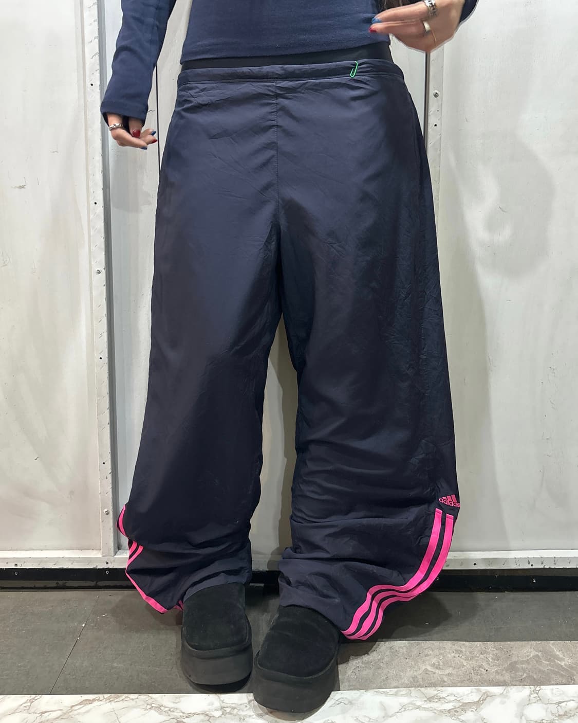 90s ADIDAS 네이비 & 핑크 나일론 트랙밴츠 상품이미지2