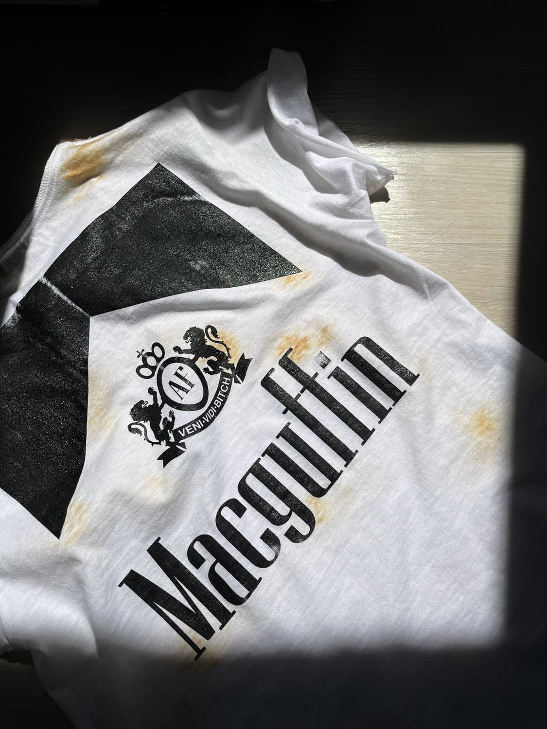 Macguffin Burned T-Shirt 상품이미지4
