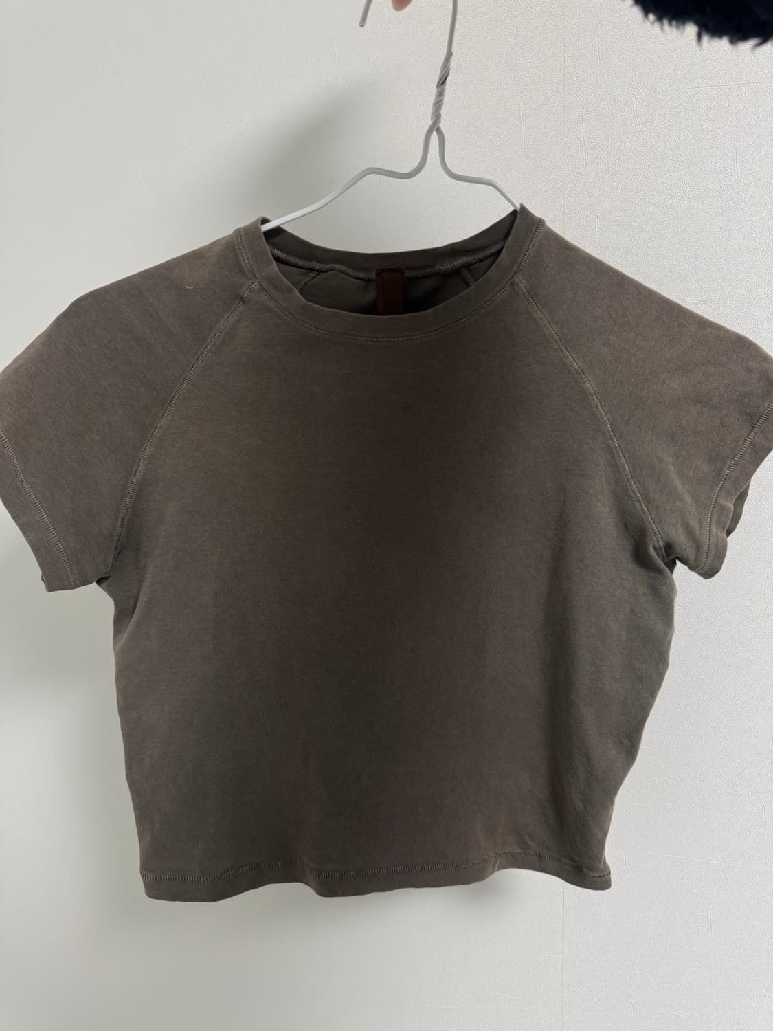 Skims 크롭반팔티 xs 상품이미지2