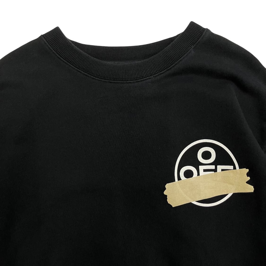 오프화이트 테이프 패치 블랙 맨투맨 상품이미지7