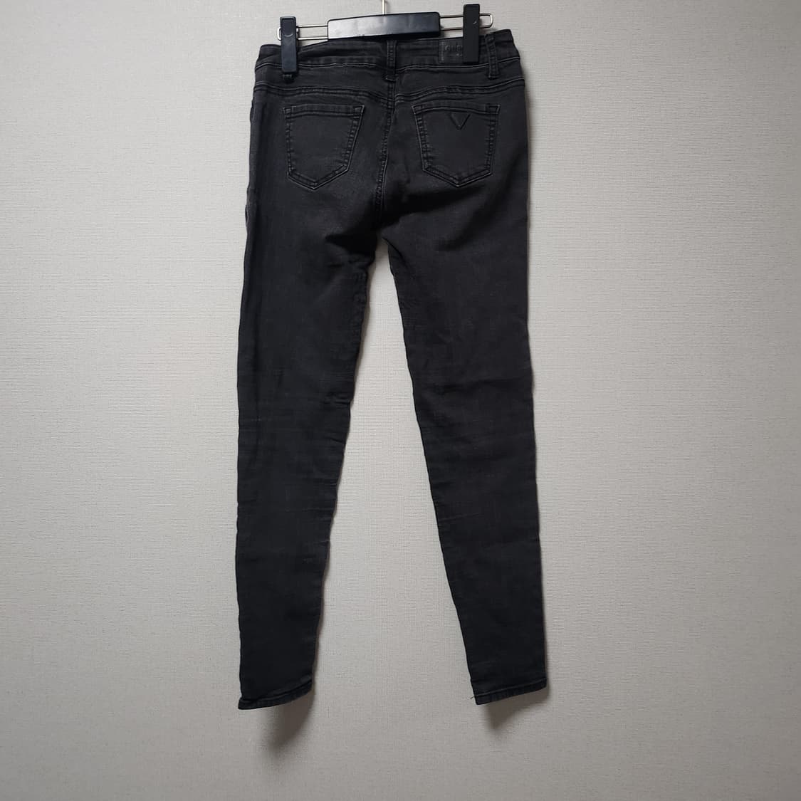 [27] Guess 블랙 스키니진 흑청바지 상품이미지2