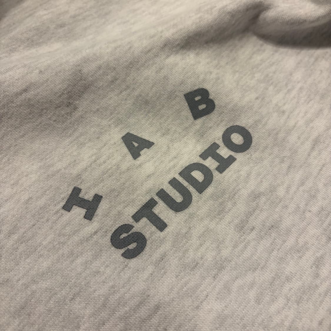 [L] 아이앱스튜디오 IAB STUDIO 후드티 라이트그레이 C946 상품이미지4