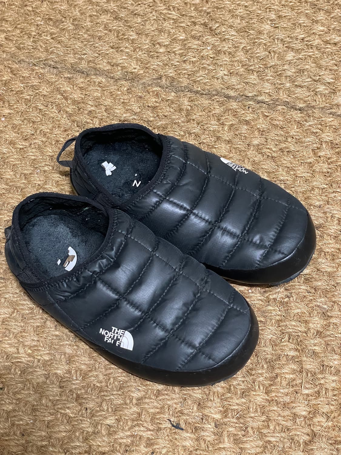 노스페이스 써모볼 240 팝니다 상품이미지1