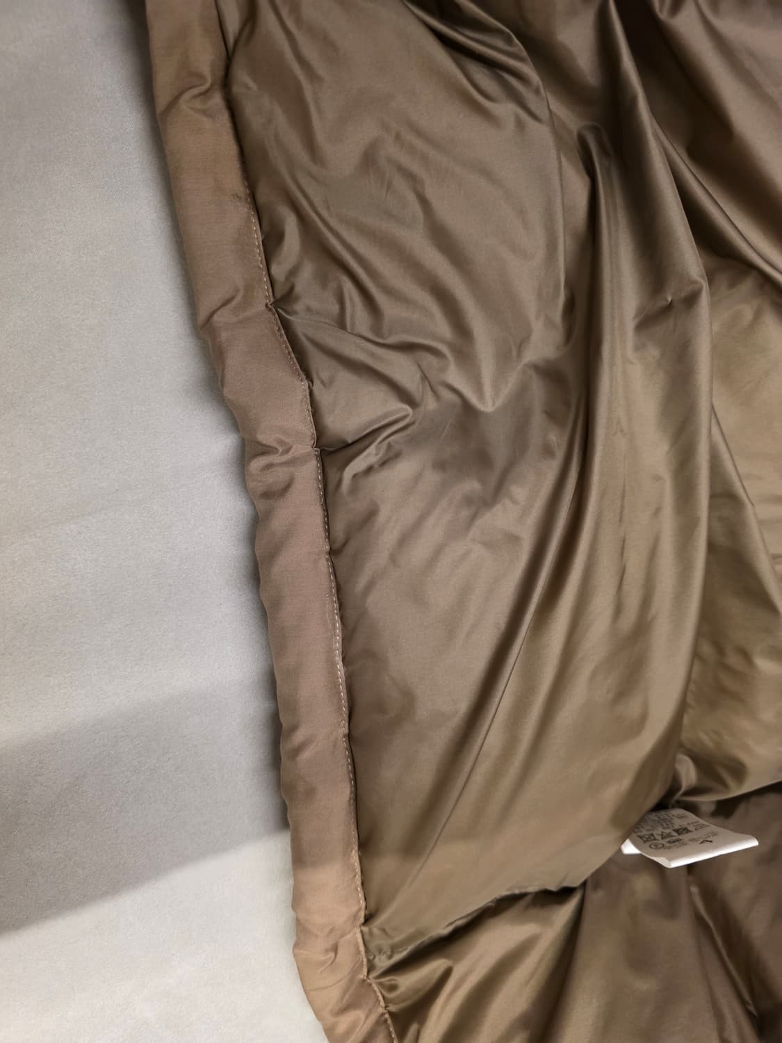 오라리 19fw 브라운 패딩 상품이미지6