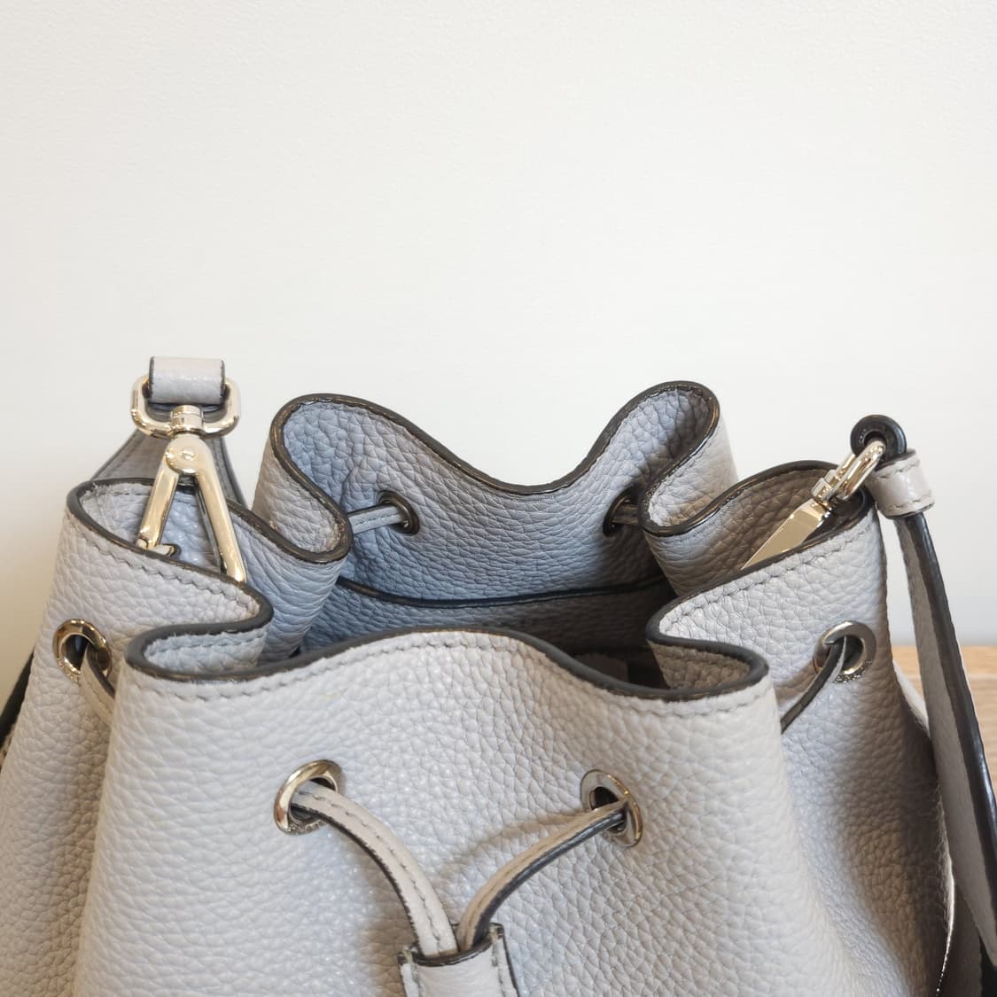 정품 프라다 비텔로 다이노 버킷백 1BE060 상품이미지5