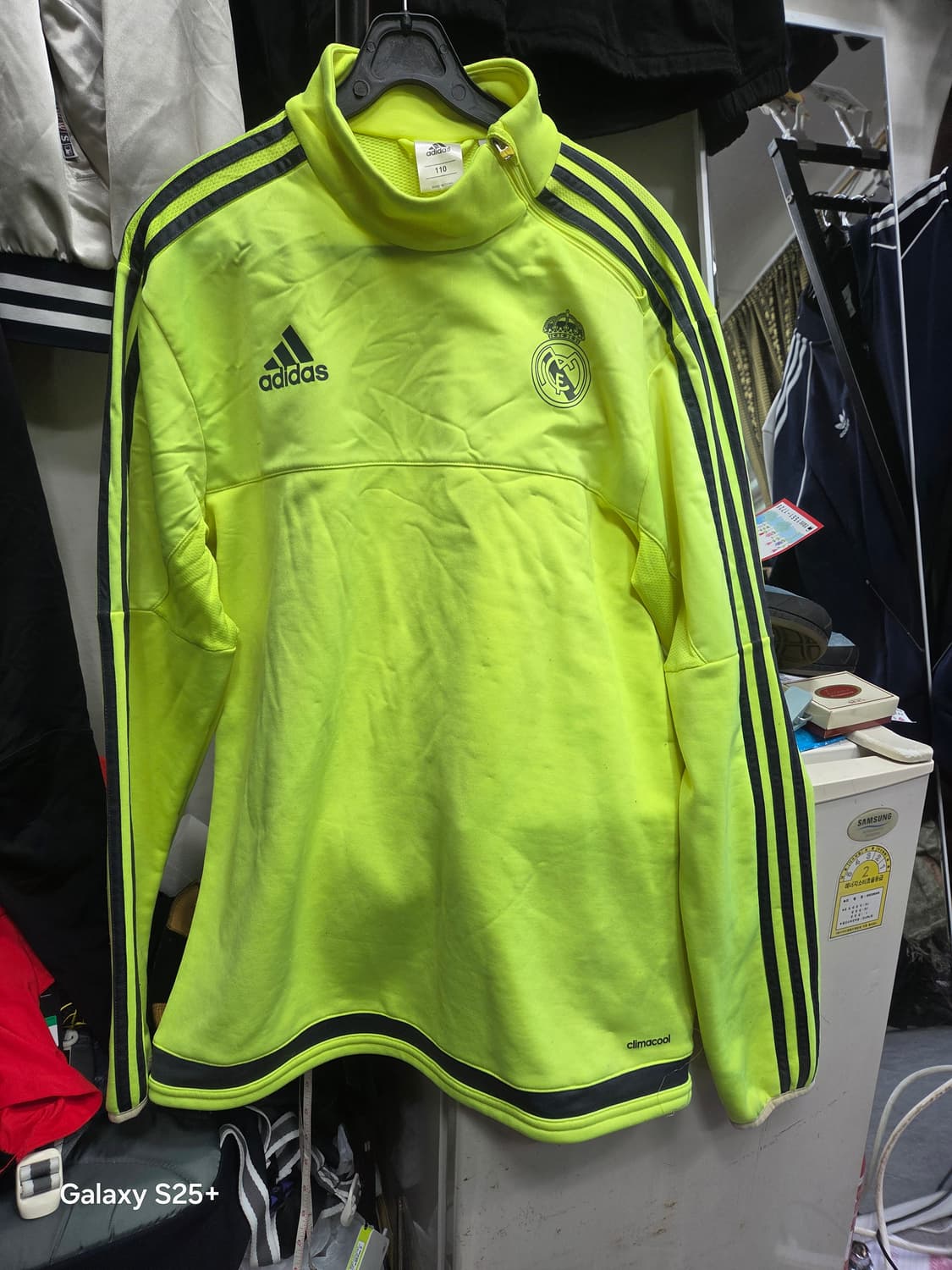 아디다스 레알  형광색져지 상품이미지1