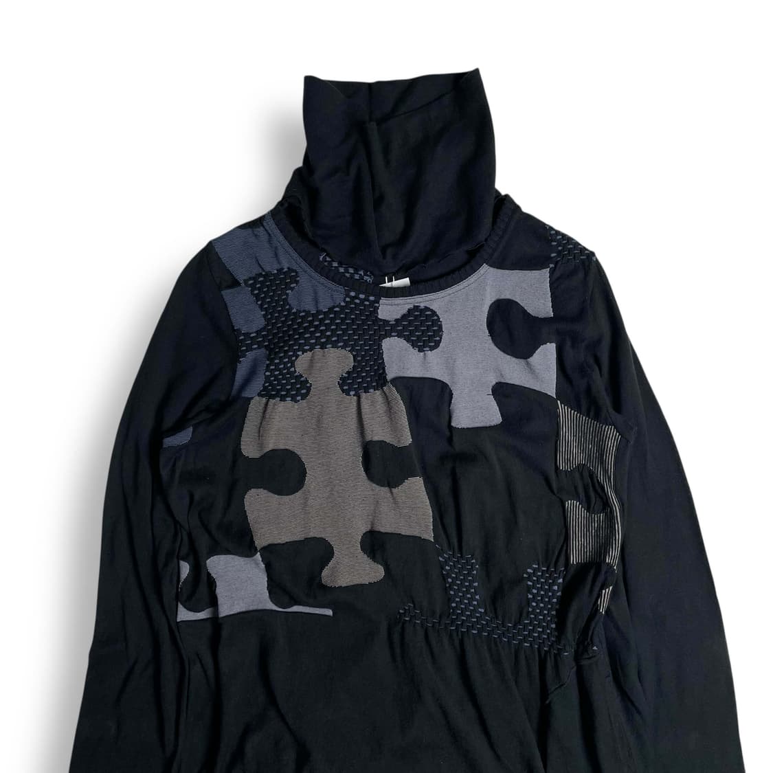 i+mu 퍼즐 패턴 홀 터틀넥 롱슬리브 상품이미지2