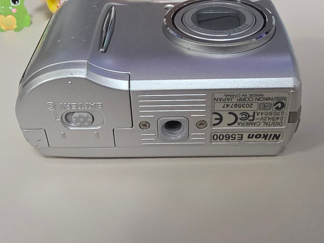 니콘 쿨픽스 5600 빈티지 디지털카메라 상품이미지5