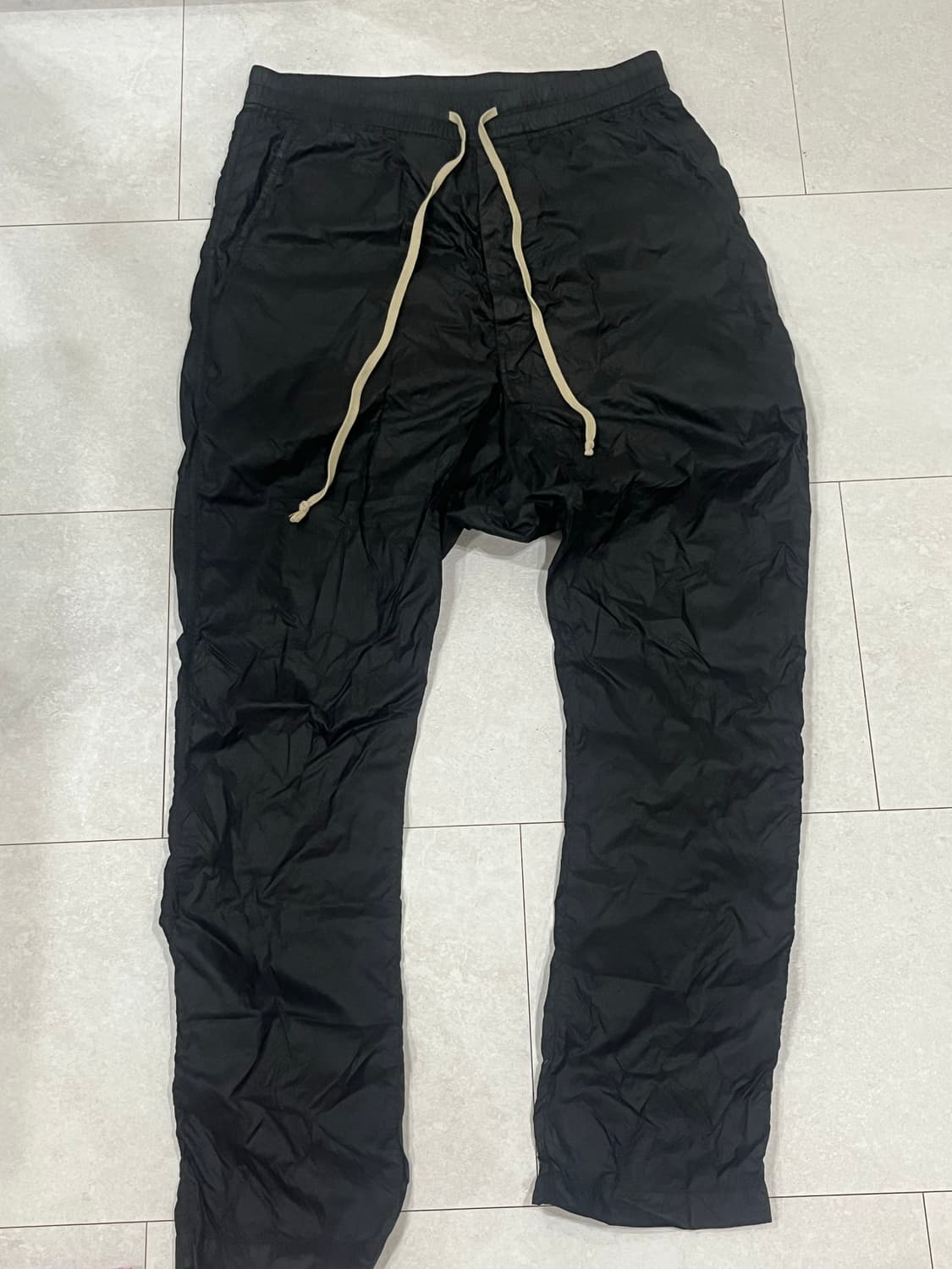 릭오웬스 나일론 베기팬츠 상품이미지1