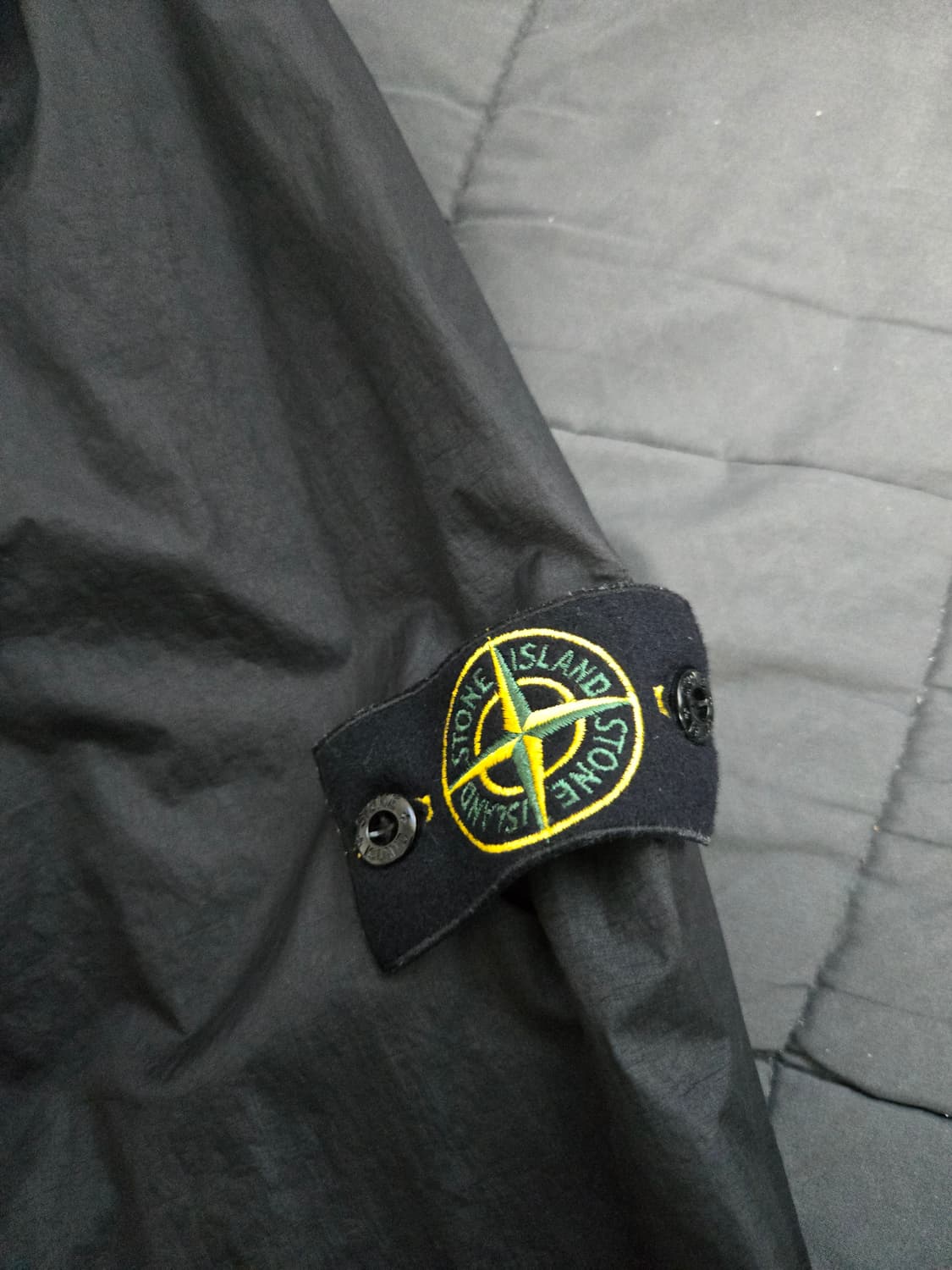 스톤아일랜드 바람막이 모자 탈부착 상품이미지2