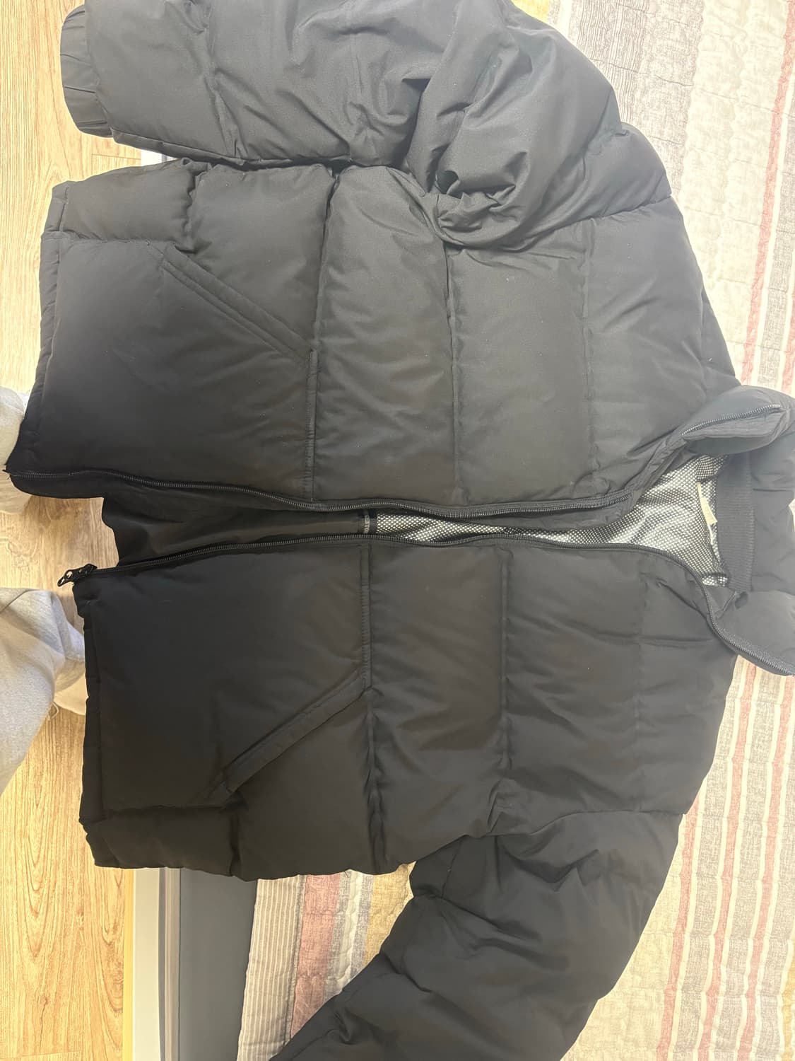 라퍼지스토어 덕다운 심리스 미니멀 푸퍼 숏패딩 상품이미지3