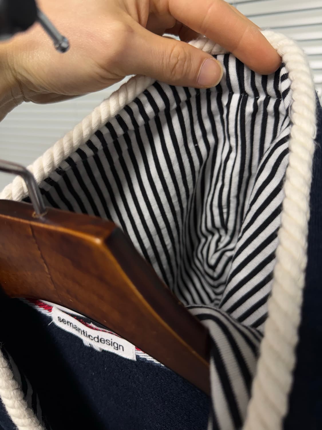 semantic design 후드 집업 상품이미지4