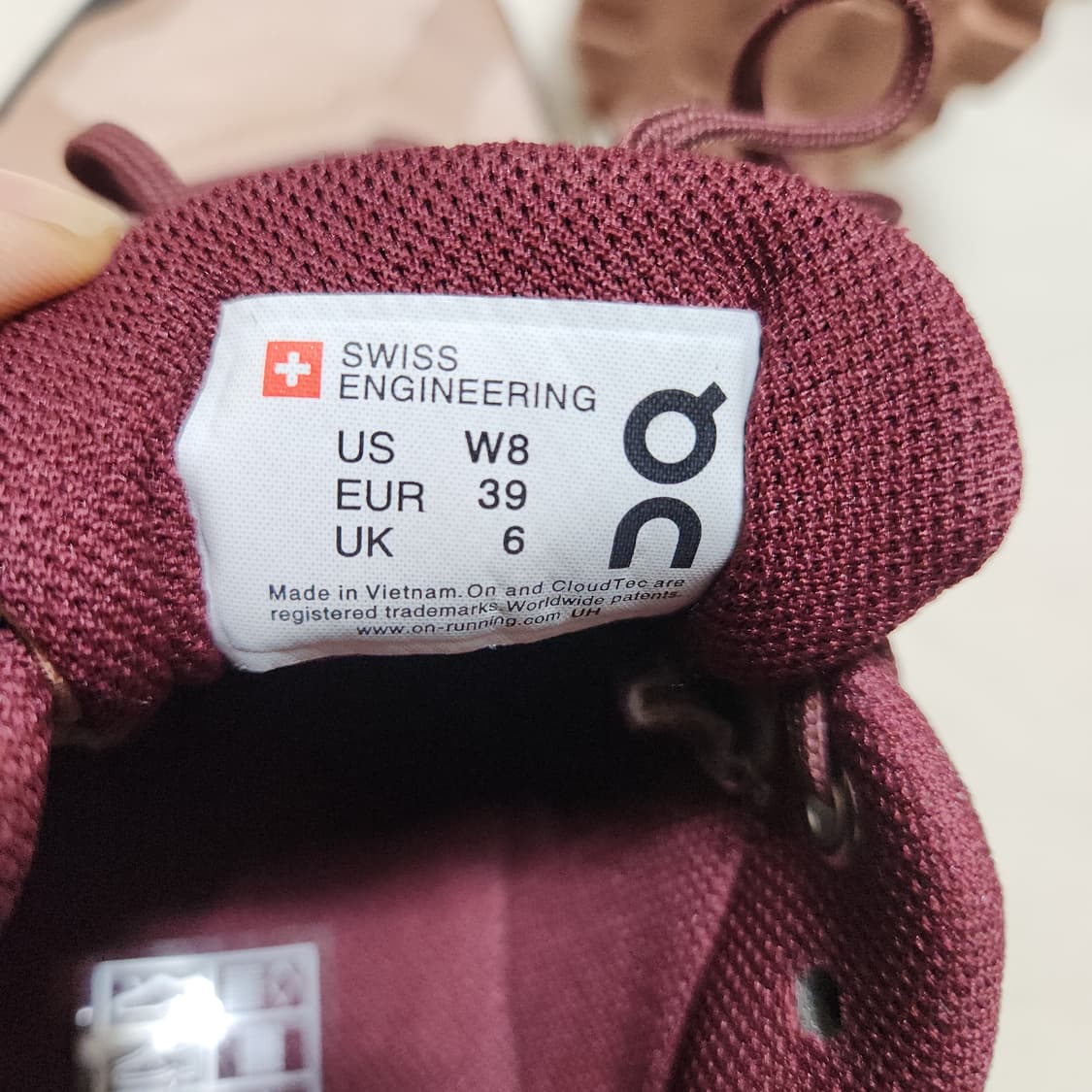 [235~240] 온러닝 waterproof 여성 스니커츠 상품이미지9