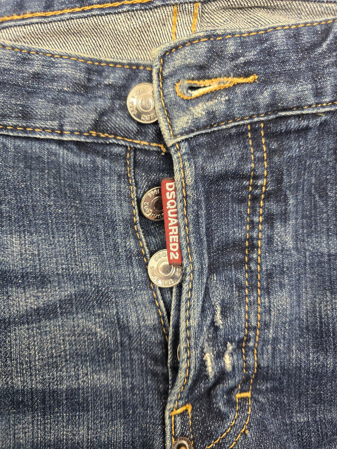 디스퀘어드2 남성 청바지.  싸이즈 31 상품이미지3