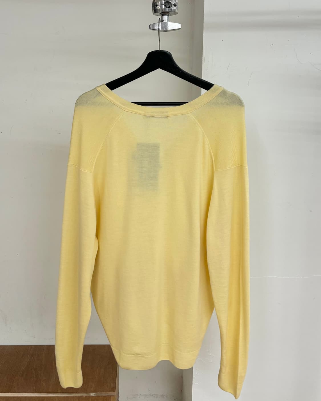 버버리 옐로우 금장 메리노 울 가디건 상품이미지6