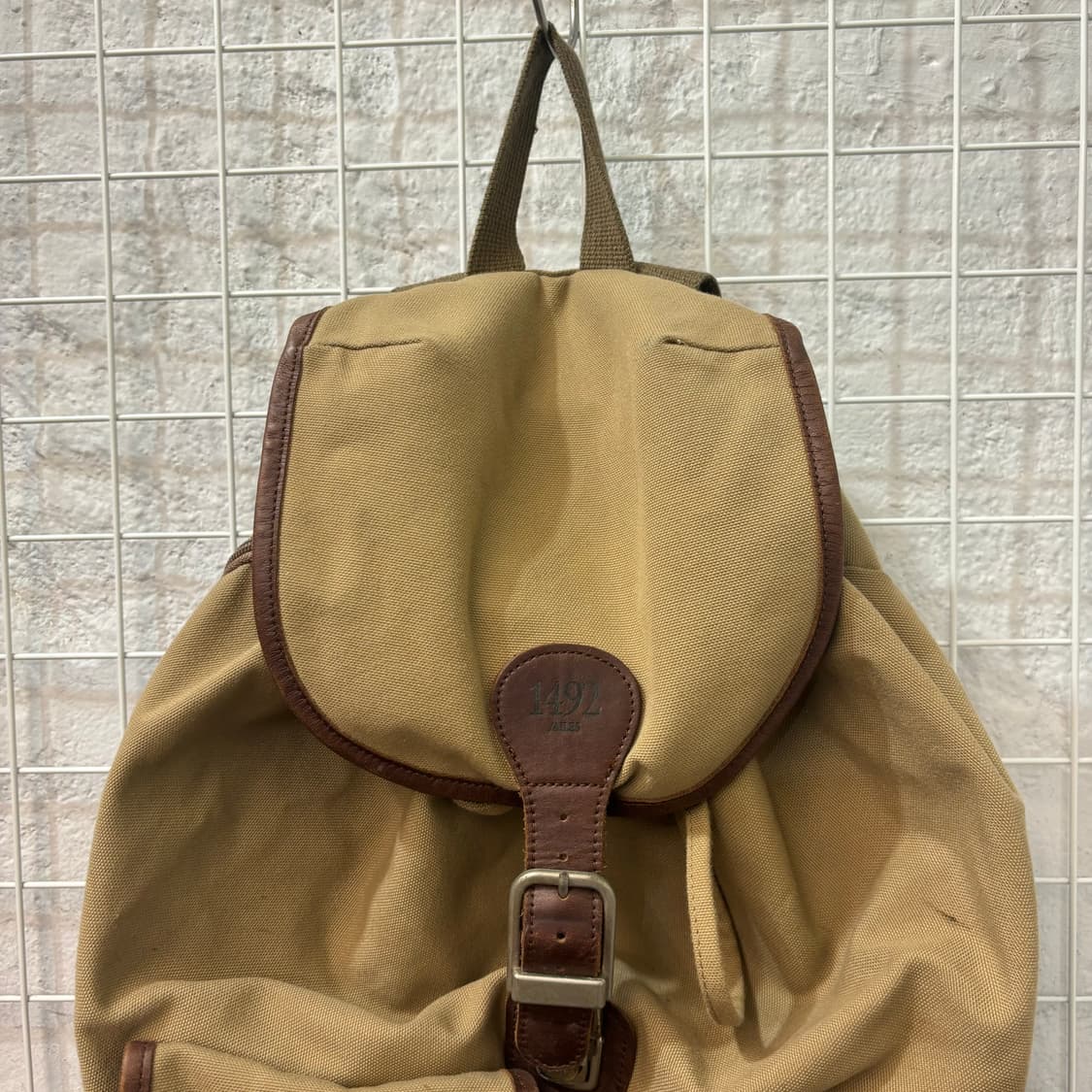 빈티지 VTG 레더 디테일 베이지 백팩 OS 상품이미지3