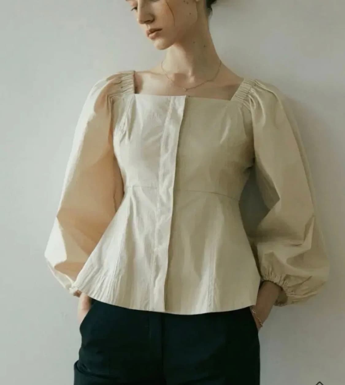 Sie 시에 스퀘어넥 블라우스 XS 상품이미지1