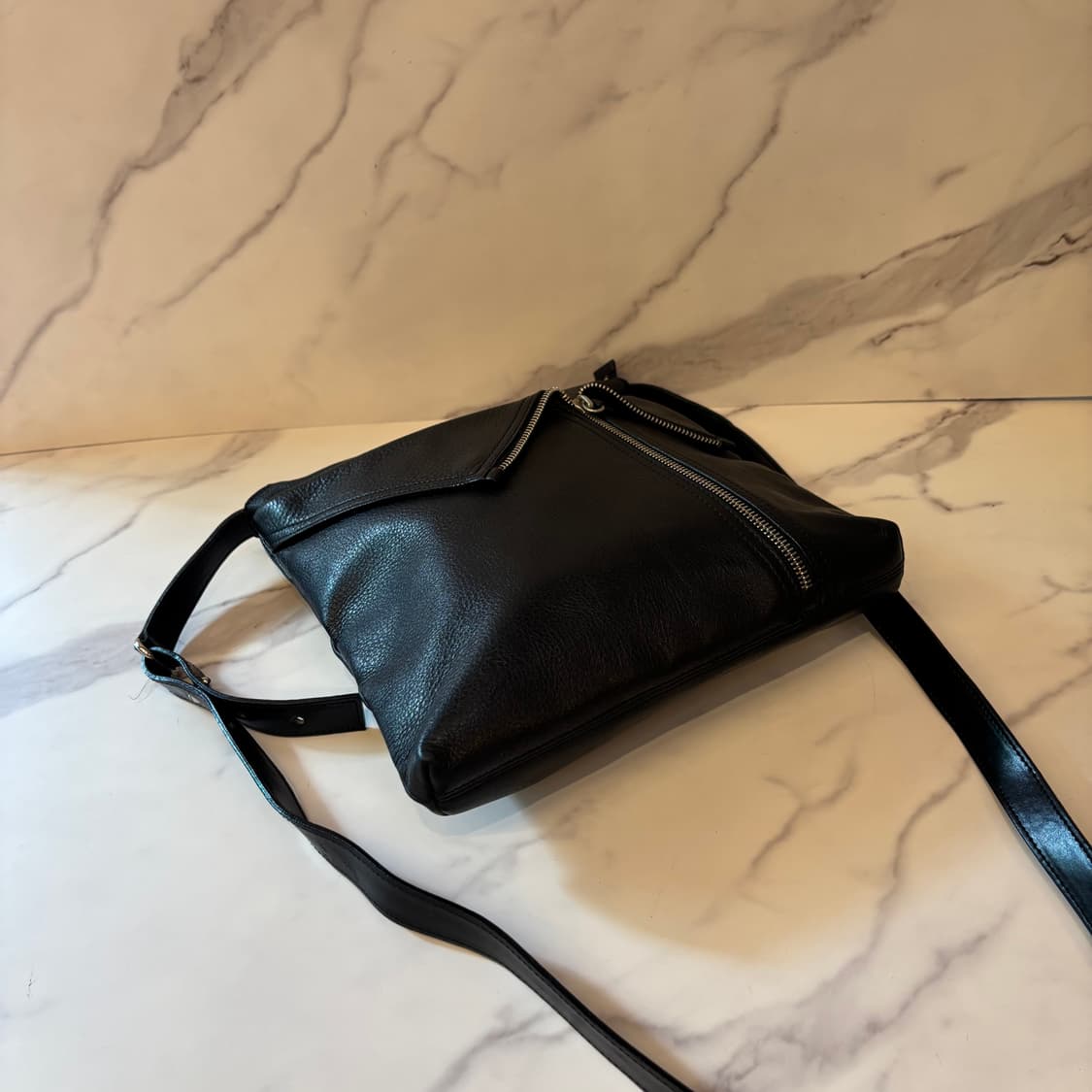 정품 Furla 훌라 가죽 크로스백   상품이미지9