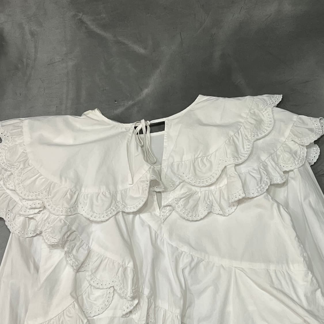  이자벨마랑 펀칭 러플 블라우스 y14636 상품이미지5