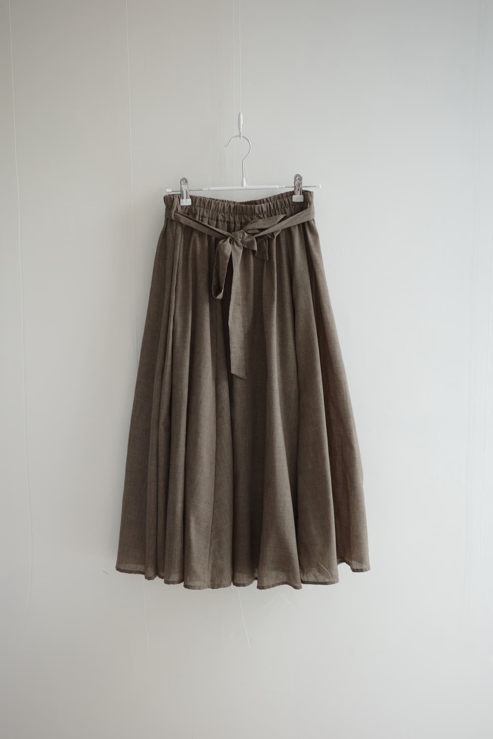 Galloria ribborn brown khaki skirt 상품이미지1