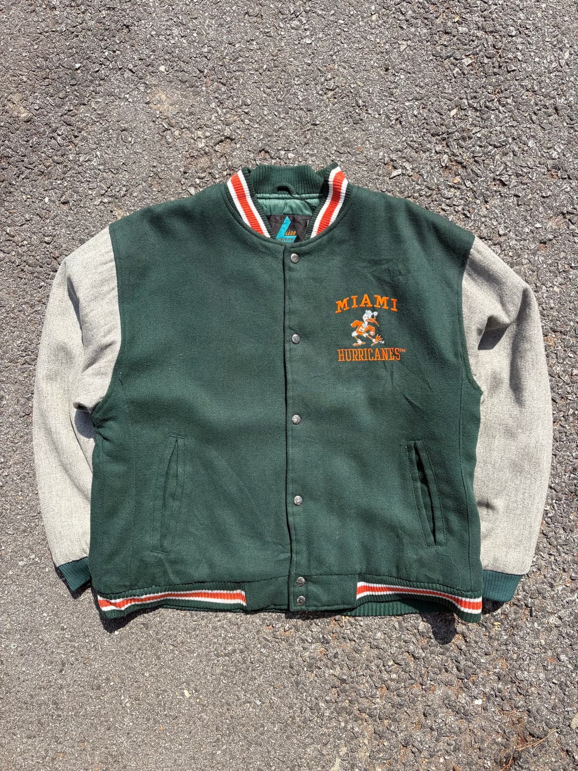 로고 애슬래틱 스타디움 자켓 B215 상품이미지1