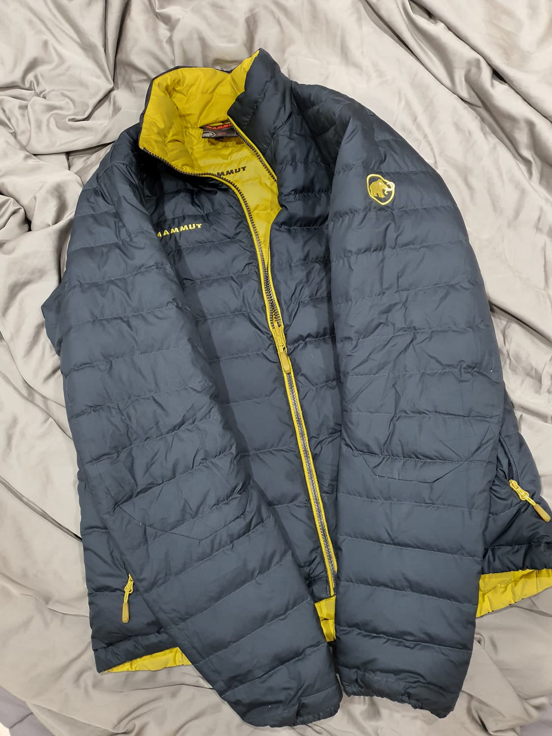 마무트 리버시블 경량패딩 상품이미지4