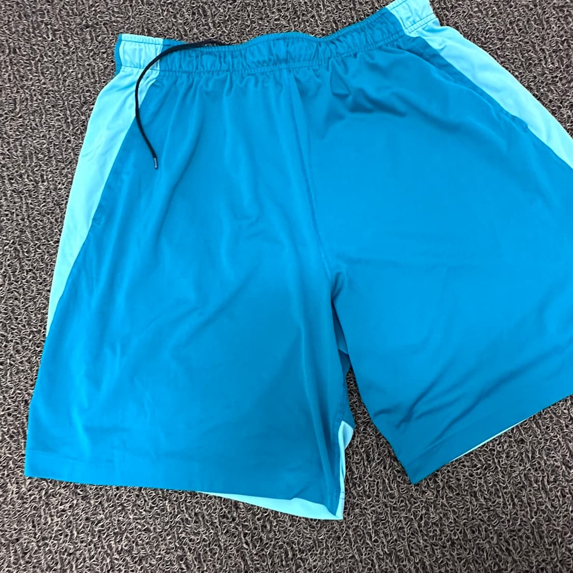 NIKE 나이키 운동복 추리닝 반바지 XL 상품이미지2